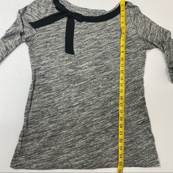 Ann Taylor LOFT Heather Gray Lg Sleeve Top w/ bow - Picture 6 of 10